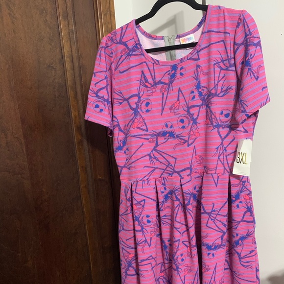 LuLaRoe Dresses & Skirts - Lularoe Amelia style dress NBC print NWT!